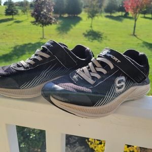 Boys size 3 sketchers